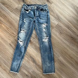 AEO Tomgirl jeans